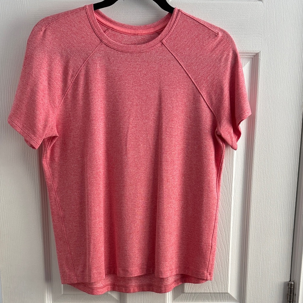 License to Train Classic Fit T-Shirt Coral Pink size 4